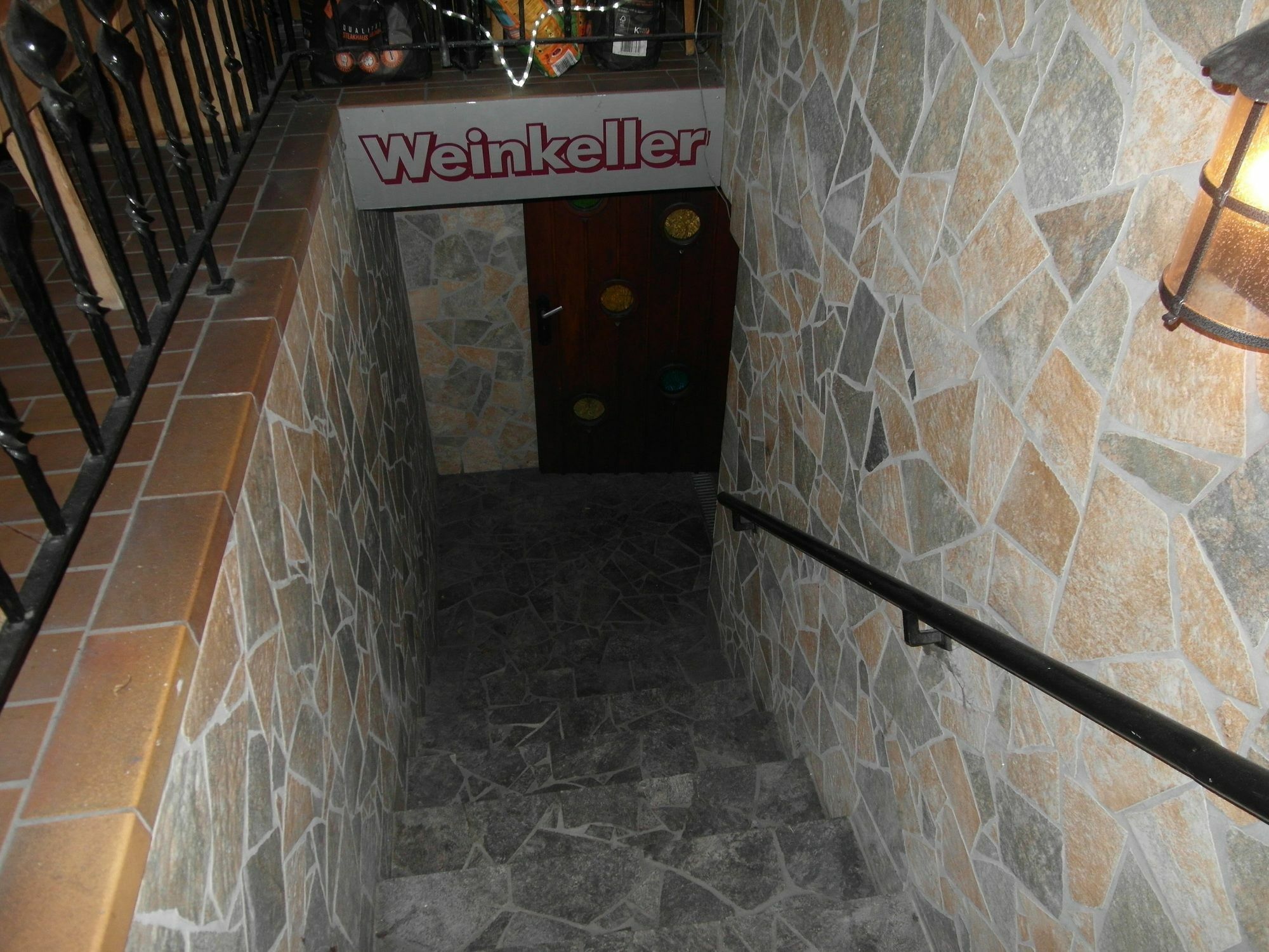 Hotel Zum Weissen Kreuz Altenahr Bagian luar foto